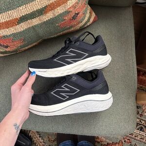 New Balance Fresh Foam 860 Women’s Size 9